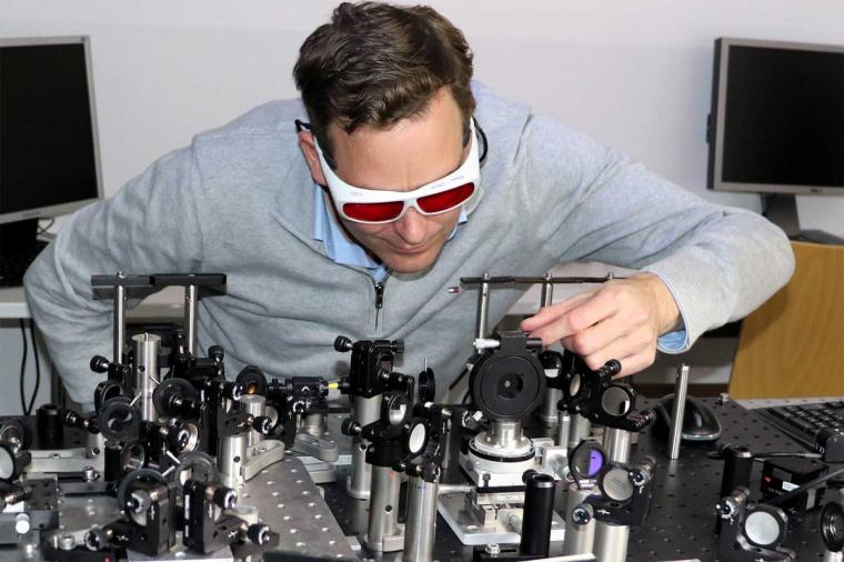 Martin Silies bei der Arbeit im Hochschullabor