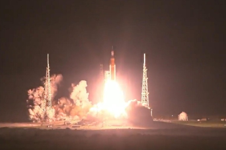 Photo: Mondmission Artemis I erfolgreich gestartet