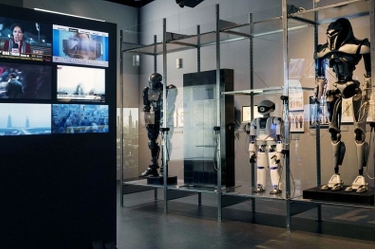 Der Bereich „Die Gesellschaft der Zukunft“ in der Ausstellung „Things to...