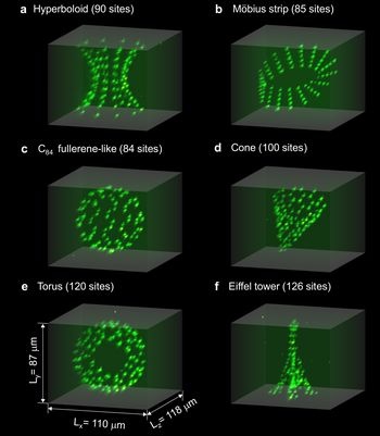 Abb.: Perfekt geordnete Atome in drei Dimensionen. Ein Hologramm weist...