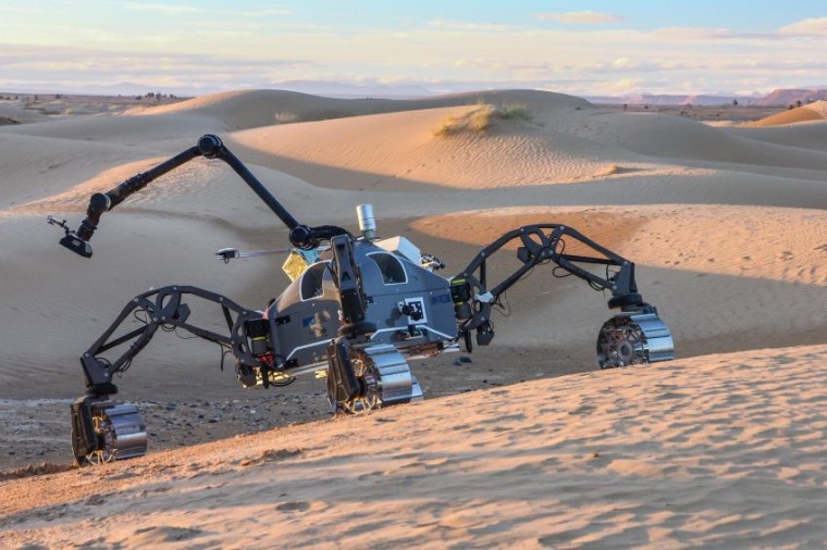 Abb.: Der DFKI-Rover SherpaTT durchquerte dank neuer Software autonom die...