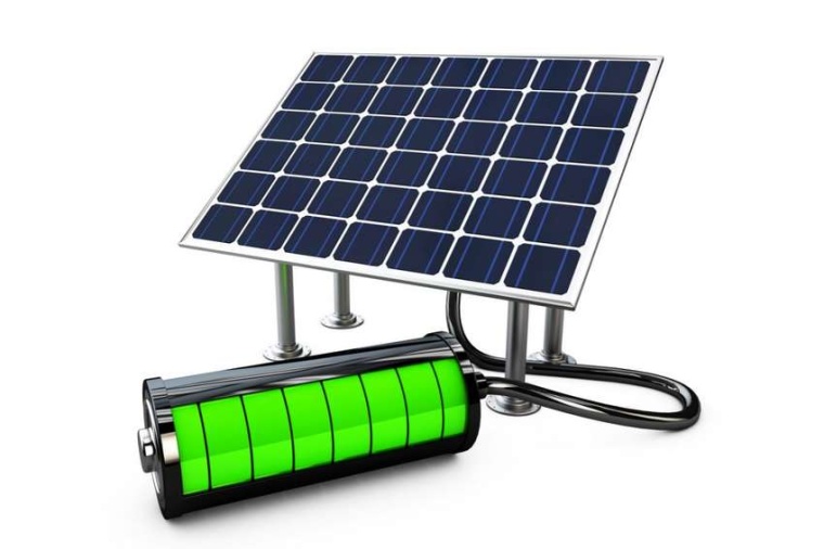 Abb.:  Photovoltaikanlagen verfügen immer häufiger über Batterien, die...