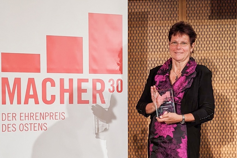 Abb.: Die Preisträgerin Dr. Ute Bergner startete vor fast 30 Jahren mutig mit...