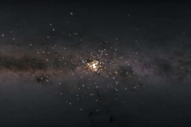 Abb.: Aufnahme des nahe­ge­legenen Stern­haufens Alpha Persei und seinen...