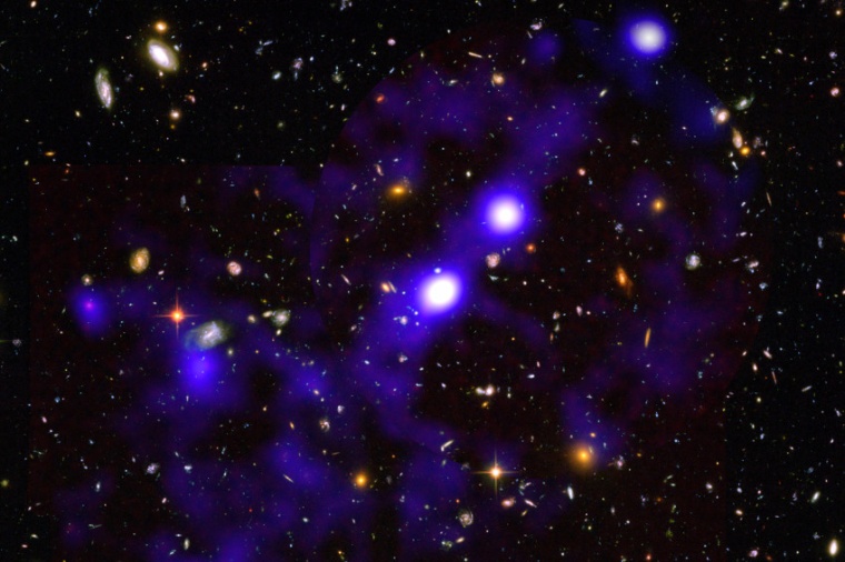 Abb.: Wasserstoff-Filamente im Hubble Ultra Deep Field, 11,5 Milliarden...