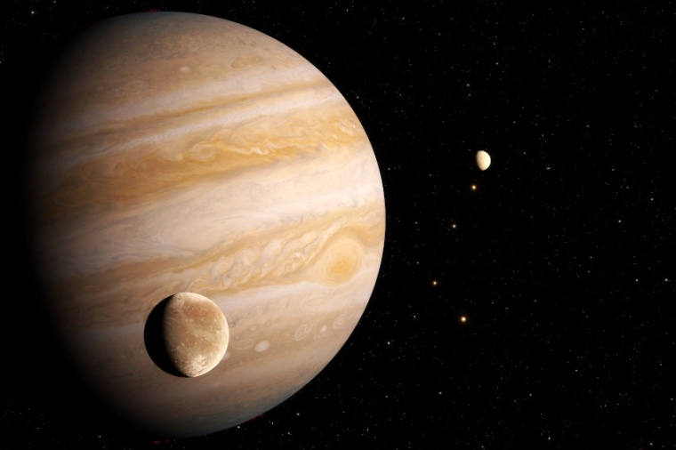 Abb.: Illustration des Jupiter­mondes Ganymed, dessen Atmo­sphäre auch...