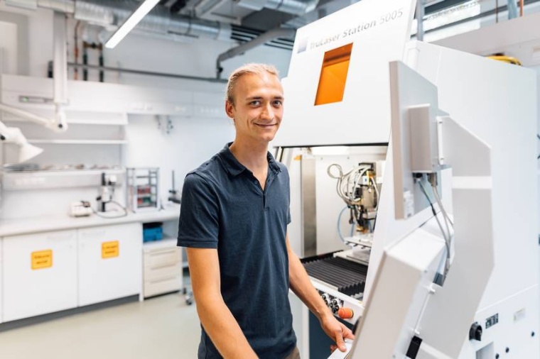 Abb.: Max-Jonathan Kleefoot hat an der Hochschule Aalen ein Laser­verfahren...