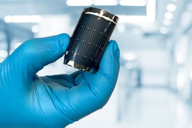 Abb.: Flexible CIGS-Solarzellen enthalten eine Halbleiter-Verbindung aus den...