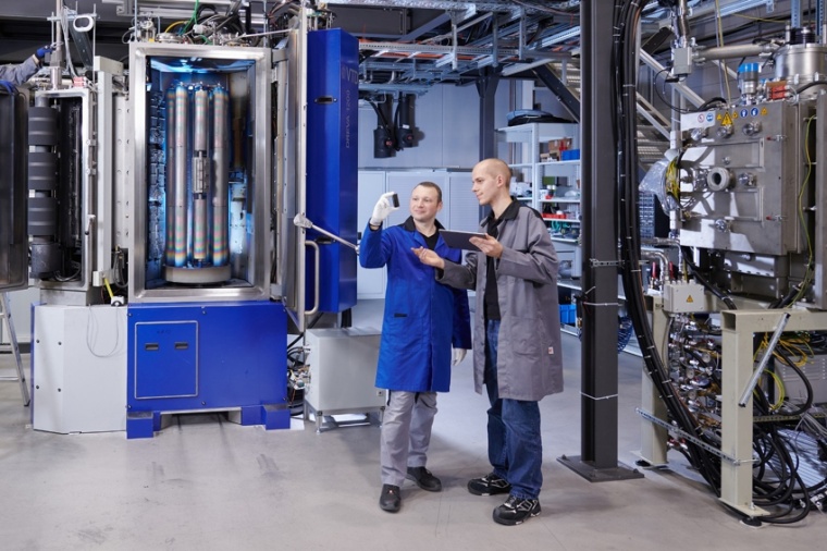 Abb.: Für Supraschmierung spielen extrem harte „Diamor“-Schichten...