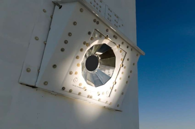 Abb.: Der Solar-Receiver von Synhelion im DLR-Multi­fokus-Solar­turm. (Bild:...