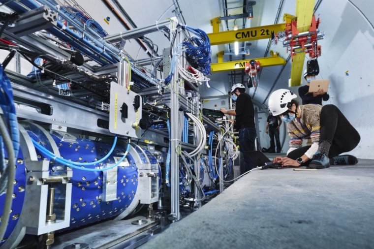 Abb.: Der FASER-Detektor (Forward Search Experiment) im Tunnel des Large Hadron...